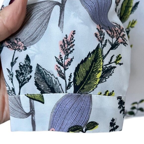 Banana Republic Asymmetrical Pleated Collar Long Sleeve Blouse Floral Petite M - Picture 5 of 16